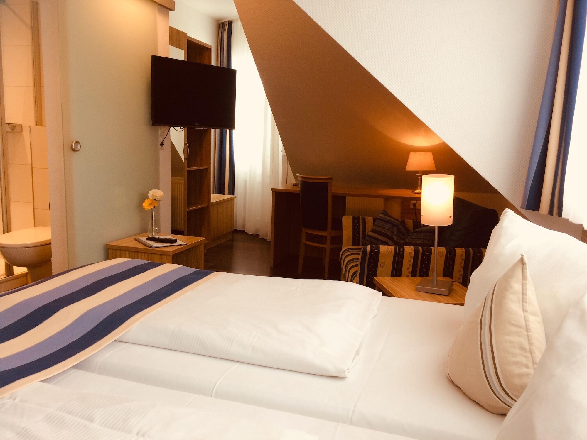 Hotel Triton Colonia Esterno foto