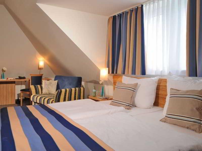 Hotel Triton Colonia Esterno foto